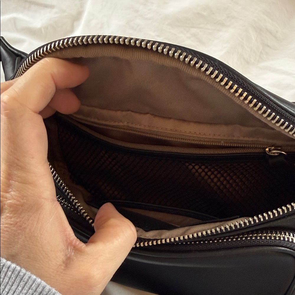 Leatherology Blake belt bag - Picture 2 of 4
